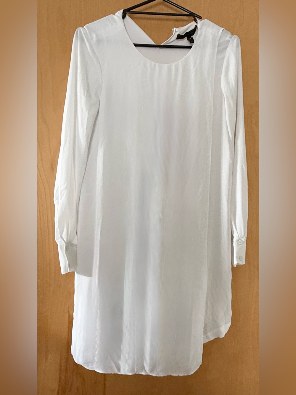 BCBGMaxAzria White Long-Sleeve Shift Dress